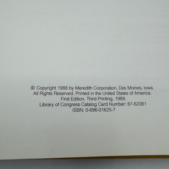 Better Homes & Gardens Americas Best Cross-Stitch Hardcover Book 1988 - Picture 3 of 7